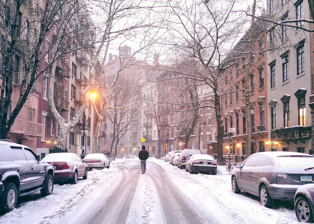 Nor'easter Brings Heavy Snow Warning NYC City